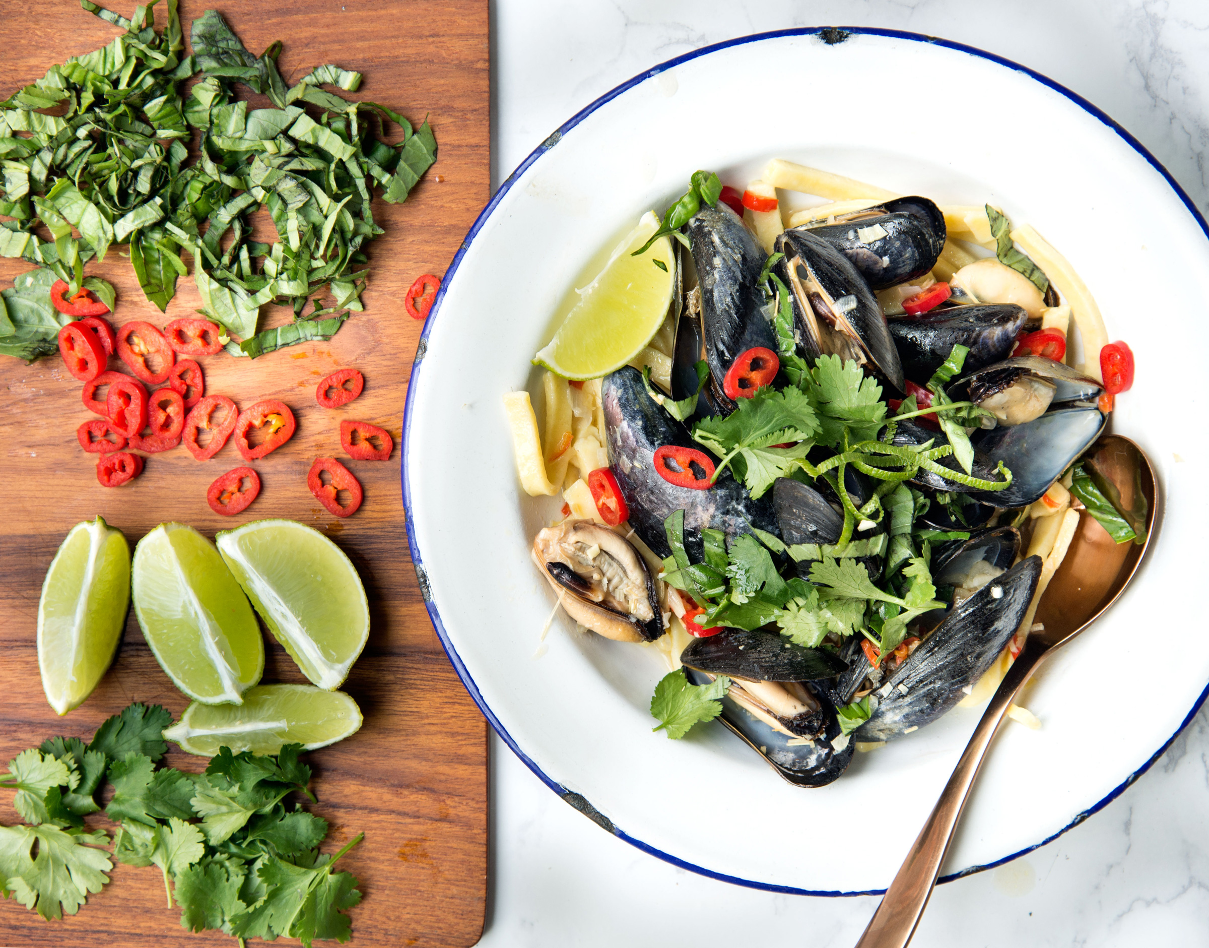 Mussels with Lemongrass and Ginger Broth