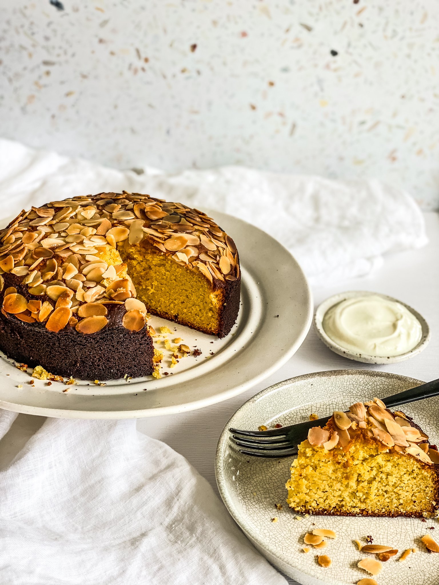 Olive Oil and Almond Cake