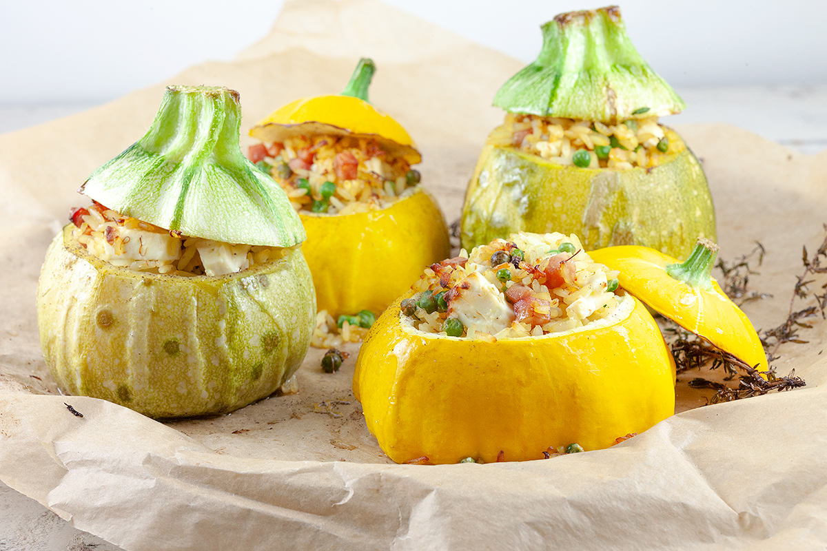 Rice with zucchini and peas