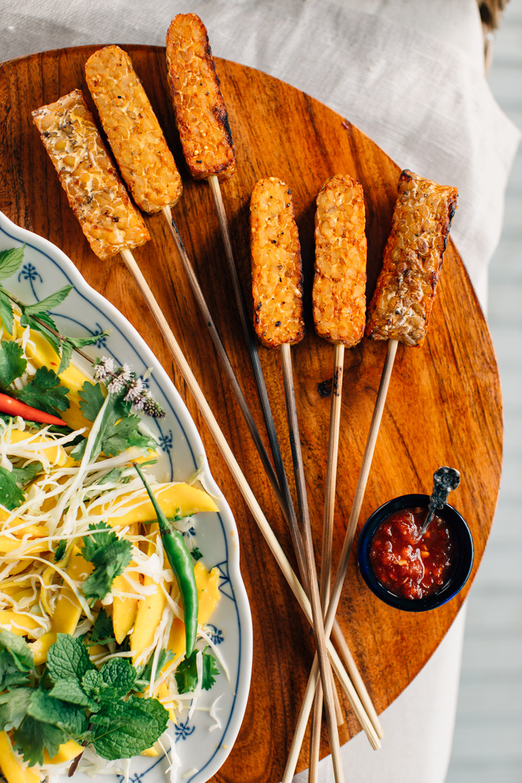 Tempeh Satay with Spicy Peanut Sauce